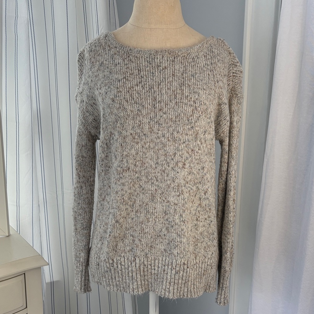 Elegant Women's Knit Sweater in tan and Cream (oatmeal)